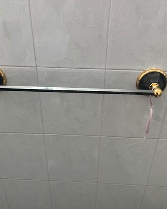 Set Accessori Bagno Classici Nero e Oro
