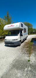 Camper mansardato