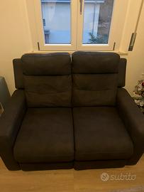 Divano elettrico reclinabile due posti