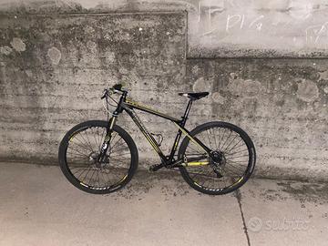 Bici GT Carbon Pro MuontainBike