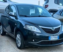 Lancia Ypsilon 1.2 69 CV 5 porte GPL Ecochic Black