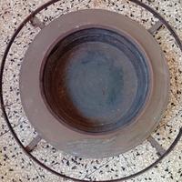 Bracere in ottone con porta piedi in ferro 