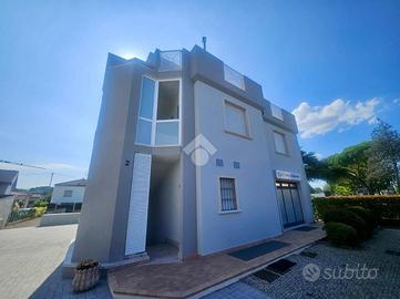 5 LOCALI A SAN GIOVANNI LUPATOTO