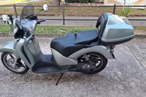 scooter  Aprilia Scarabeo GT  200