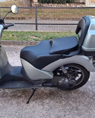 scooter  Aprilia Scarabeo GT  200