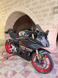 CFMOTO 450SRS PARI AL NUOVO