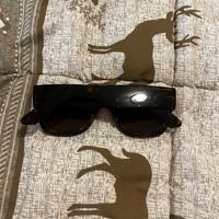 Occhiali marroni scuro