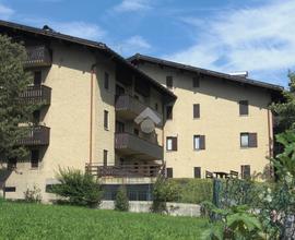 4 LOCALI A PINZOLO