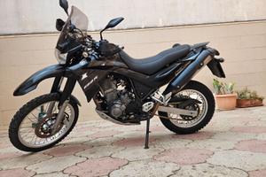 moto enduro yamaha xt660r