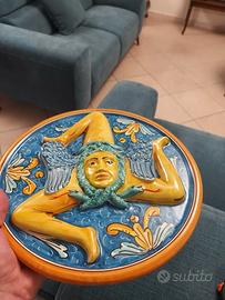 Piatto decorativo trinacria