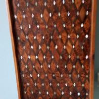 Vassoio in legno e madreperla