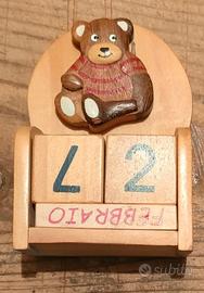 Calendario perpetuo in legno a blocchi