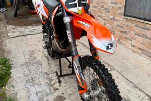 Ktm 250 sx-f 4t