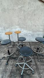 Sgabello girevole STOCK