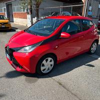 Toyota Aygo 1.0 VVT-i 69 CV 5 porte x-clusiv