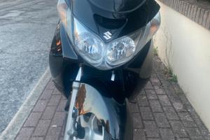 Suzuki burgman 400