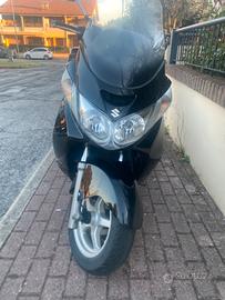 Suzuki burgman 400