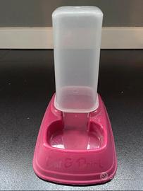 Dispenser automatico “Eat&Drink” per gatti e cani