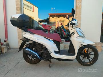 Sym Symphony 125 ST col. Bianco Sella Rossa MY 202