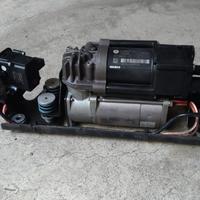 Compressore valvole sospensioni BMW da revisionare