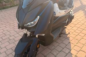 YAMAHA XMAX 400 ABS