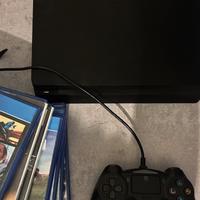 PS4 USATA +CONTROLLER+GIOCHI  -   PERFETTA