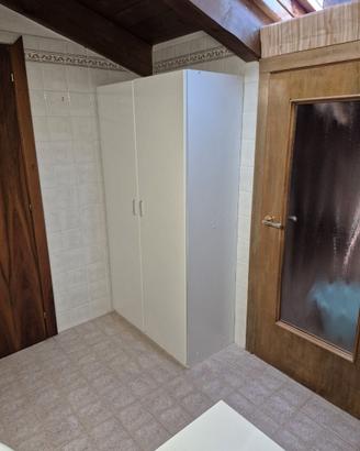 Mobiletto bagno/ingresso