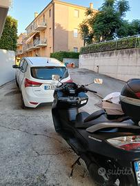 Burgman 400  Lux