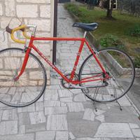 Bicicletta da corsa d'epoca per eroica. 