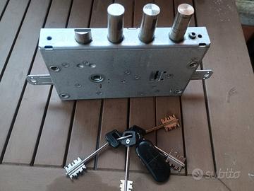 serratura Cisa per porta blindata