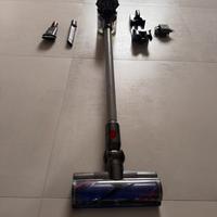 Dyson V8