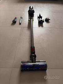 Dyson V8
