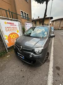 Macchina twingo