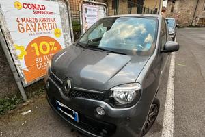 Macchina twingo