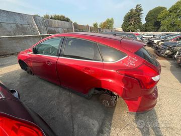 FORD FOCUS 1.6 B 2012 PER RICAMBI