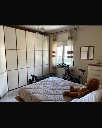 Letto contenitore matrimoniale in ciliegio