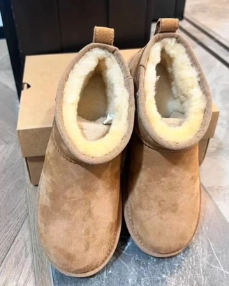 Stivali UGG Classic Mini da donna  castagna 36