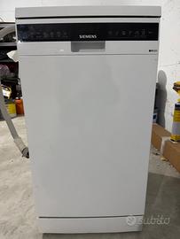 Lavastoviglie Siemens iQ300 esterna