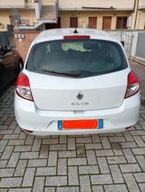 Renault Clio Clio III 2010 5p 1.2 16v Confort