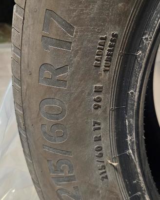 Gomme estive Continental 215  60 17