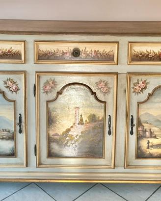 Credenza in legno dipinta a mano