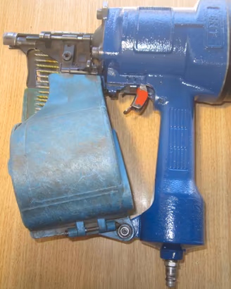 PISTOLA SPARACHIODI PNEUMATICA MARCA BRET X FALEG