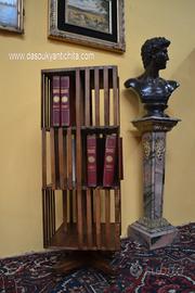 Libreria girevole a tre ripiani stile inglese
