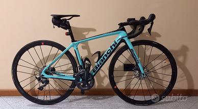 Bicicletta da corsa bianchi