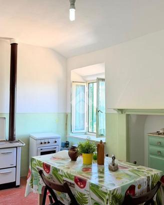 3 LOCALI A CASPERIA