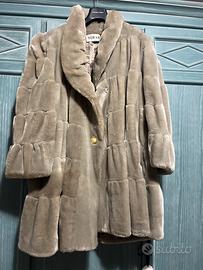 Cappotto in pelliccia ecologica