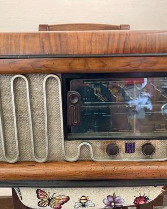 Radio d'epoca Fara con giradischi - anni 50