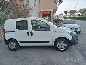 Fiat Fiorino 1.4 8V 77CV Benz. N 1 autocarro 5 pos
