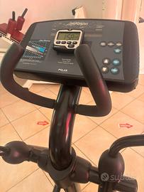 Ellittica life fitness