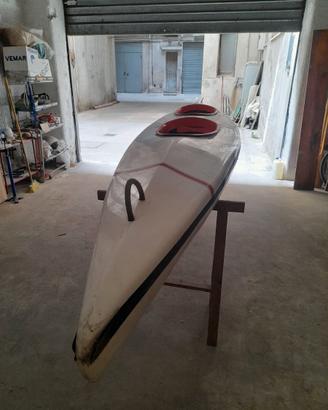 Kayak - canoa biposto con timone